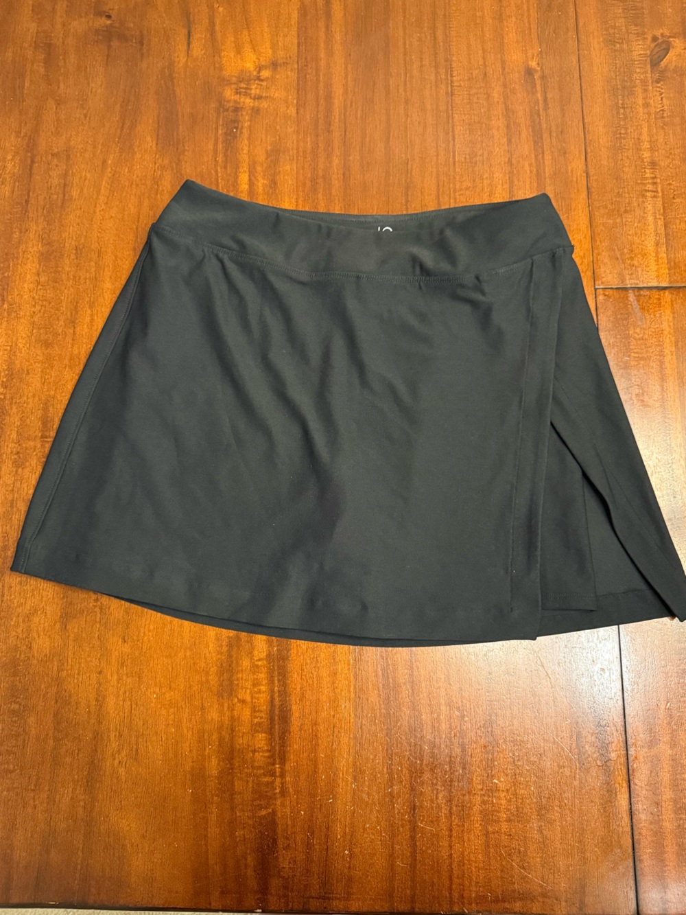 Outdoor Voices women’s black athletic skirt